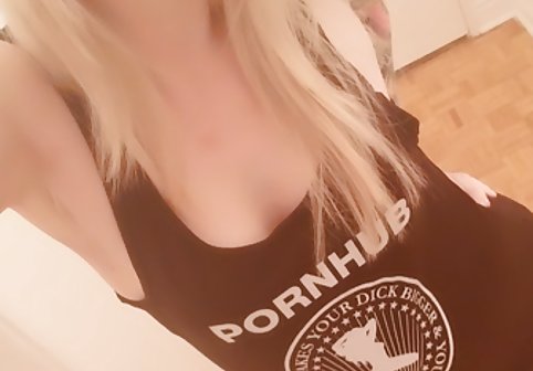 من به شما یاد خواهم داد که مانند یک طرفدار جدیدترین شهوانی pornstar ، خروس را چگونه مکید